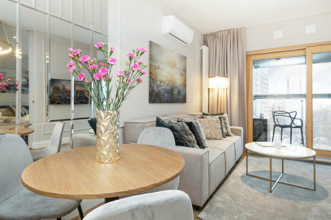 Mennica Residence Apartments By Renters Prestige Varsó Kültér fotó